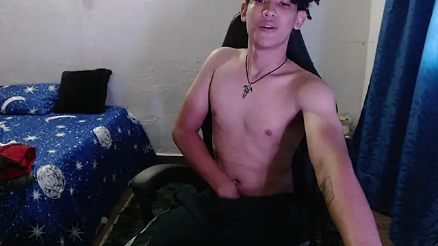 Snapshot of jake_willianss chatting on 02.04.25 jake willianss online show from 02.04.25