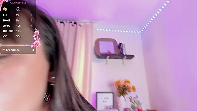 lila rush online show from 11.26.25