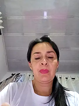 Snapshot of Samantha_Sullivan_ chatting on 02.23.25 Samantha Sullivan online show from 02.23.25