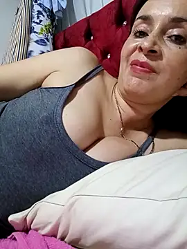 Snapshot of Samantha_Sullivan_ chatting on 02.25.25 Samantha Sullivan online show from 02.25.25