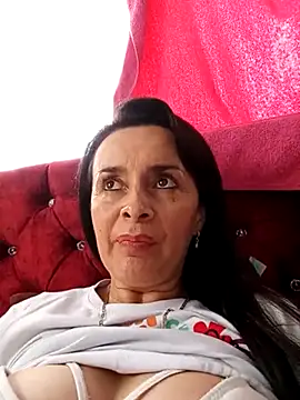 Snapshot of Samantha_Sullivan_ chatting on 03.19.25 Samantha Sullivan online show from 03.19.25