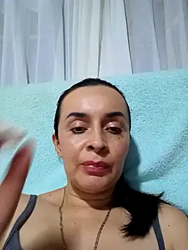 Snapshot of Samantha_Sullivan_ chatting on 10.18.25 Samantha Sullivan online show from 10.18.25