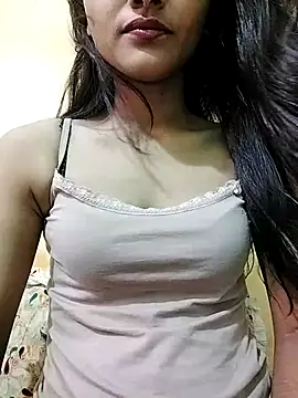 MISSQUEEN48 online show from 02.25.26