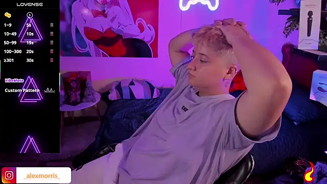 Snapshot of _AlexMorris chatting on 10.03.25  AlexMorris online show from 10.03.25