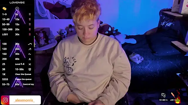 Snapshot of _AlexMorris chatting on 10.14.25  AlexMorris online show from 10.14.25