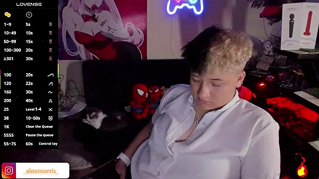 Snapshot of _AlexMorris chatting on 10.28.25  AlexMorris online show from 10.28.25