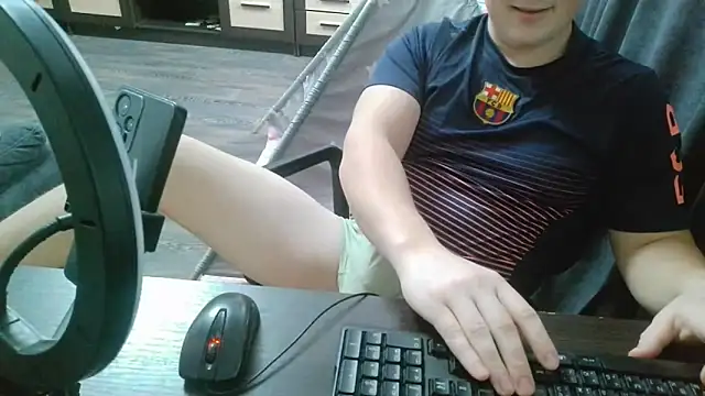 Snapshot of gamblingbum chatting on 02.28.26 gamblingbum online show from 02.28.26