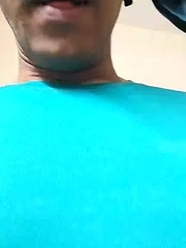 Snapshot of Wild-Honey chatting on 12.06.24 Wild-Honey online show from 12.06.24