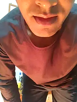 Snapshot of Wild-Honey chatting on 12.20.24 Wild-Honey online show from 12.20.24