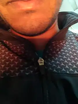 Snapshot of Wild-Honey chatting on 12.31.24 Wild-Honey online show from 12.31.24