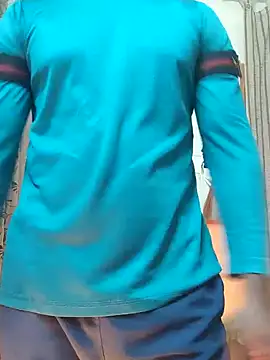 Snapshot of Wild-Honey chatting on 01.19.25 Wild-Honey online show from 01.19.25