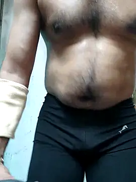 Snapshot of Wild-Honey chatting on 09.12.25 Wild-Honey online show from 09.12.25