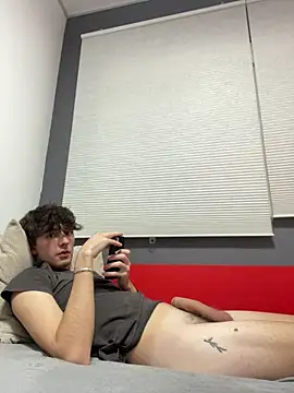 Snapshot of Adriiann__21 chatting on 12.26.24 Adriiann 21 online show from 12.26.24