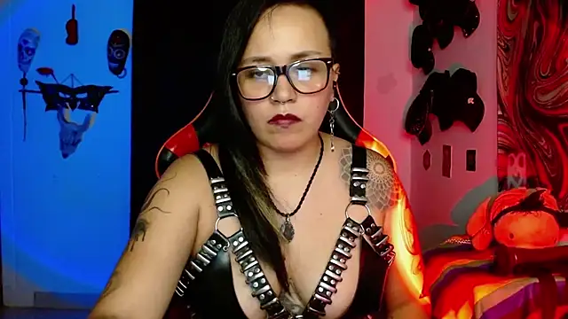 Snapshot of LilithSharon chatting on 05.30.26 LilithSharon online show from 05.30.26