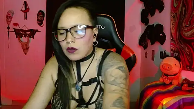 Snapshot of LilithSharon chatting on 06.01.26 LilithSharon online show from 06.01.26