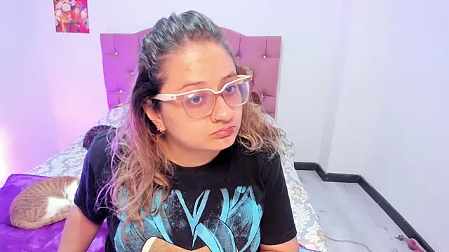 AnnieBigBoobs online show from 11.20.25