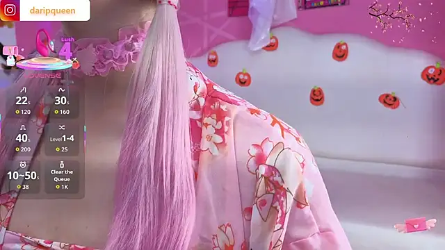 DaripQueen online show from 10.27.25