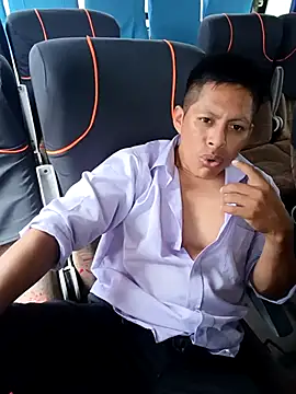 alexchir4 online show from 10.29.25