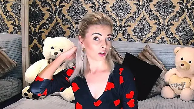 Snapshot of Aly_girl1 chatting on 02.22.25 Aly girl1 online show from 02.22.25