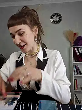 FoxRineHelen online show from 02.17.25