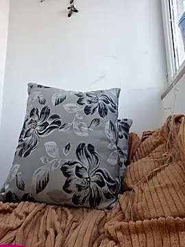 FoxRineHelen online show from 03.10.25