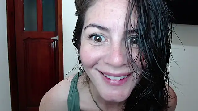 Snapshot of Hanny_24 chatting on 07.06.26 Hanny 24 online show from 07.06.26