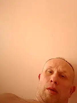 Snapshot of X46x chatting on 09.26.25 X46x online show from 09.26.25