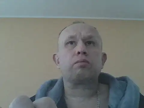 Snapshot of X46x chatting on 09.27.25 X46x online show from 09.27.25