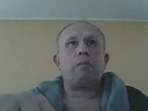 Snapshot of X46x chatting on 10.23.25 X46x online show from 10.23.25