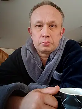 Snapshot of X46x chatting on 10.26.25 X46x online show from 10.26.25