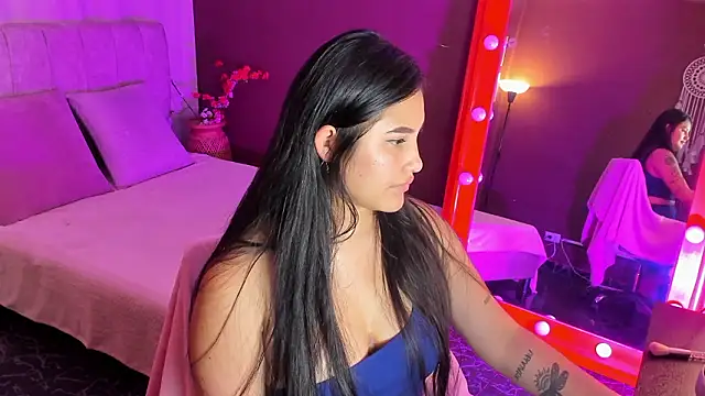 Little Ivy online show from 03.06.26