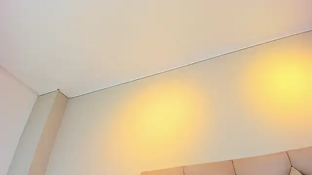 Isis Osman online show from 02.21.26