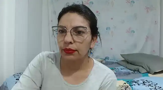 anybellucci43 online show from 03.22.25