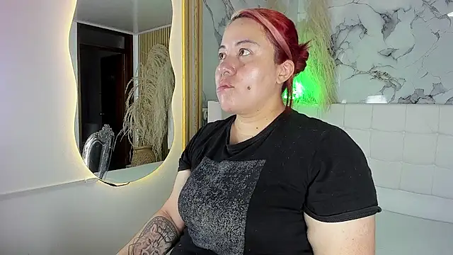 Bruja  Scarlata online show from 10.14.25