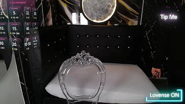 Bruja  Scarlata online show from 10.22.25