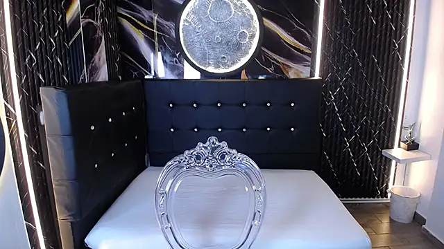 Bruja  Scarlata online show from 10.27.25