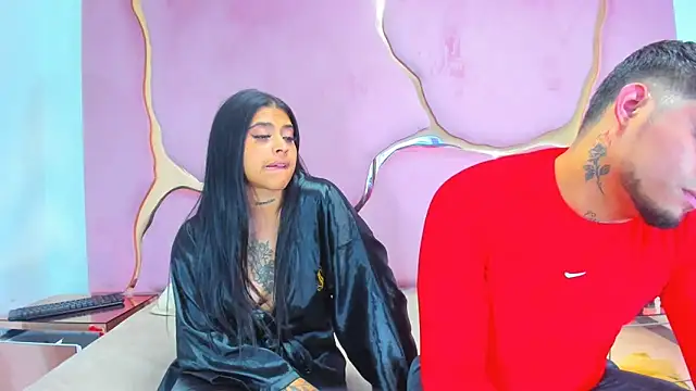 Snapshot of MelissaAndZeuss chatting on 01.14.25 MelissaAndZeuss online show from 01.14.25