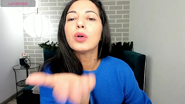 Linda Insatiable online show from 11.30.25