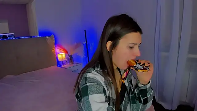 Laura Leee online show from 02.03.26