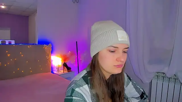 Laura Leee online show from 02.08.26