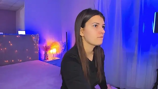 Laura Leee online show from 03.25.26