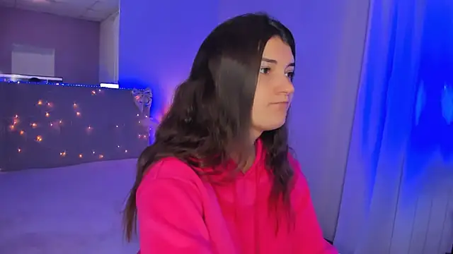 Laura Leee online show from 05.11.26
