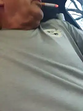 Snapshot of vanscr1 chatting on 02.04.25 vanscr1 online show from 02.04.25