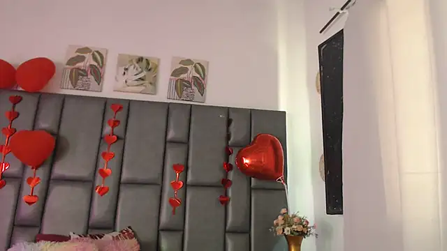 Snapshot of sophiaFoster4u chatting on 02.28.25 sophiaFoster4u online show from 02.28.25