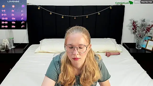 CatmintLush online show from 12.21.25