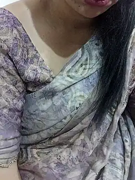 Snapshot of Urmila_bhabhii chatting on 05.11.26 Urmila bhabhii online show from 05.11.26