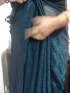 Snapshot of Urmila_bhabhii chatting on 05.30.26 Urmila bhabhii online show from 05.30.26