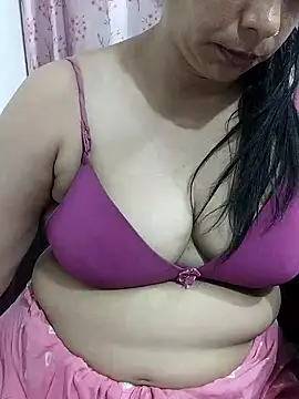 Snapshot of Urmila_bhabhii chatting on 06.07.26 Urmila bhabhii online show from 06.07.26