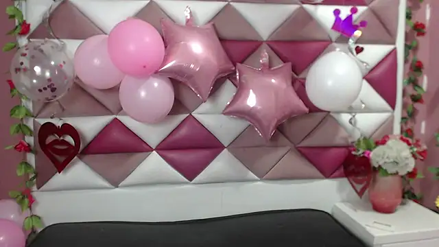 NahomiConnor  online show from 01.20.25