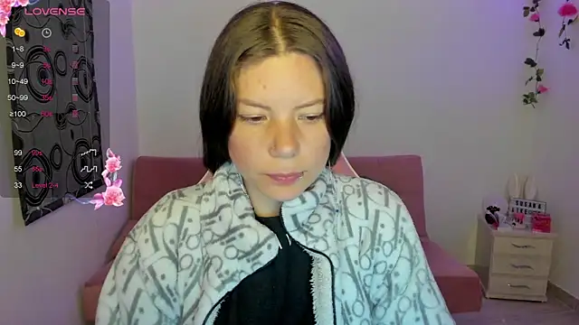 Snapshot of Susana_garcia_ chatting on 12.07.24 Susana garcia  online show from 12.07.24